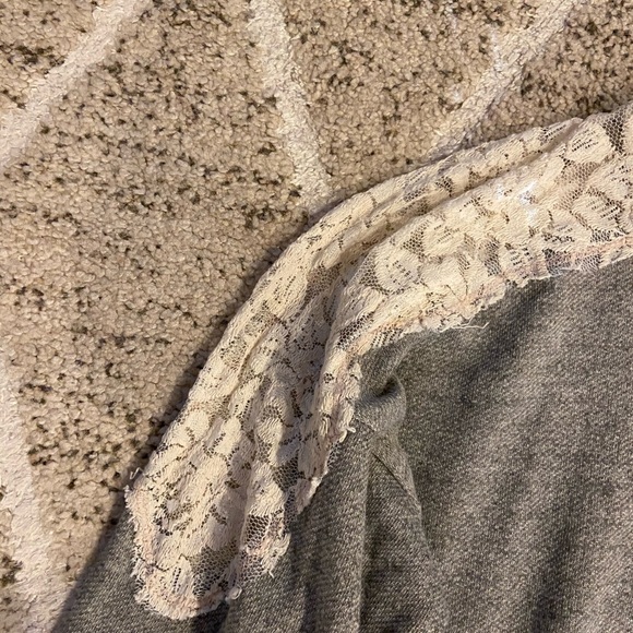 Xhilaration Lace Shoulder Sweatshirt Top XXL - Picture 3 of 8